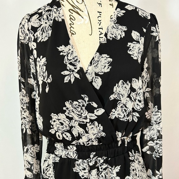 Altar'd State Black and White Long Sleeve Sundress New with tag! - Picture 2 of 11